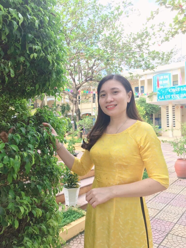 Trường Tiểu học Huỳnh Ngọc Huệ