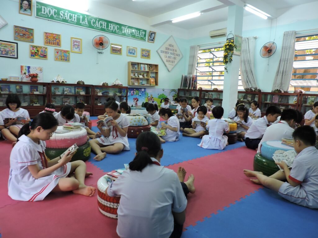 Trường Tiểu học Huỳnh Ngọc Huệ
