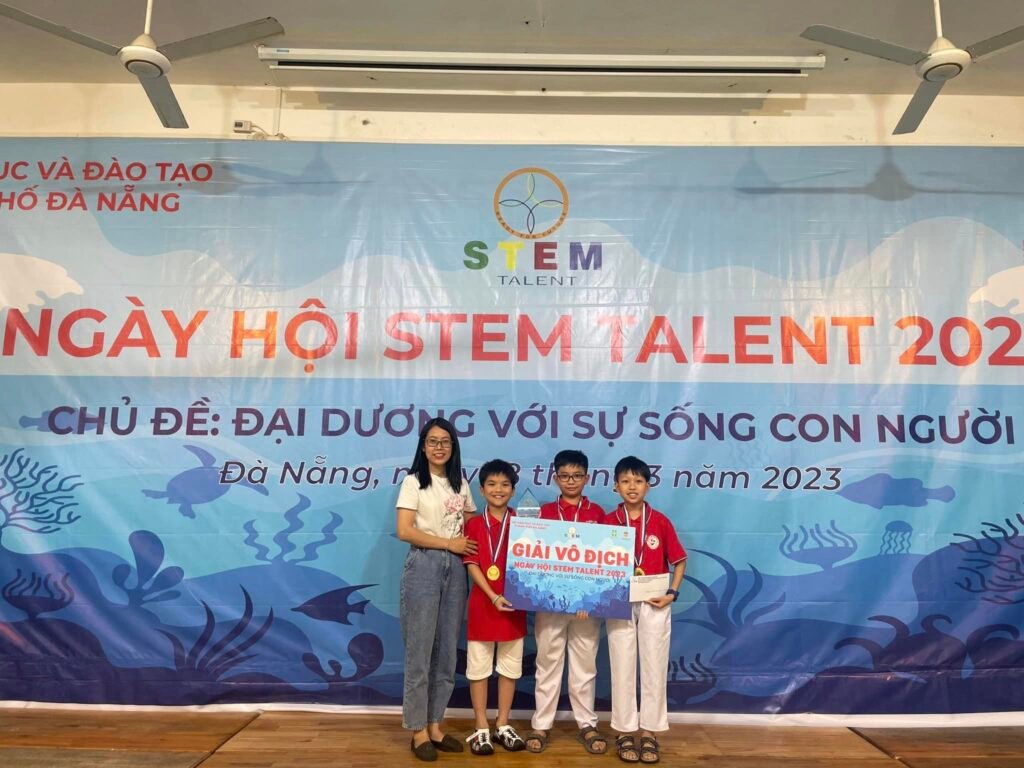 Trường Tiểu học Huỳnh Ngọc Huệ