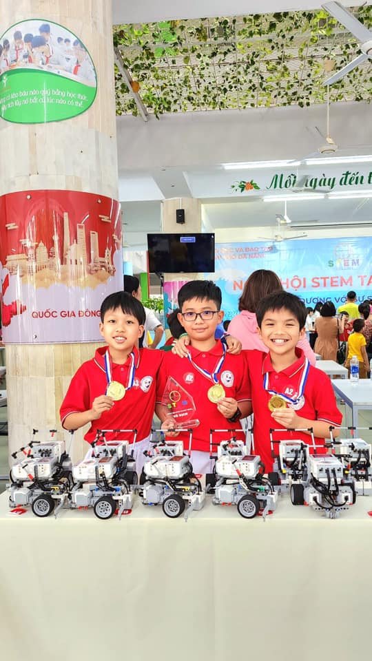 Trường Tiểu học Huỳnh Ngọc Huệ