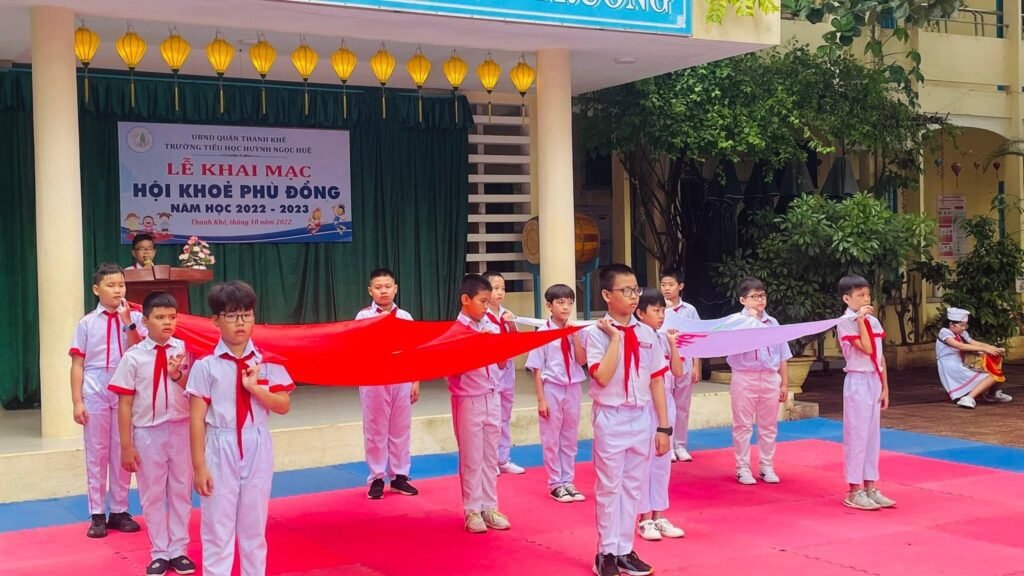 Trường Tiểu học Huỳnh Ngọc Huệ