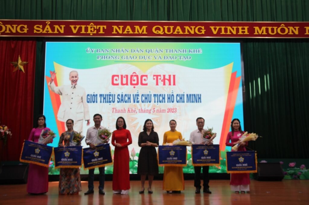 Trường Tiểu học Huỳnh Ngọc Huệ