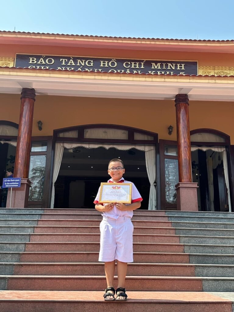 Trường Tiểu học Huỳnh Ngọc Huệ