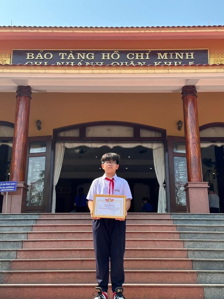 Trường Tiểu học Huỳnh Ngọc Huệ