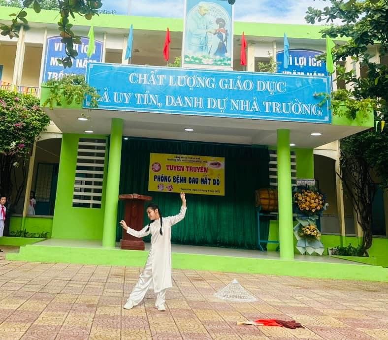 Trường Tiểu học Huỳnh Ngọc Huệ