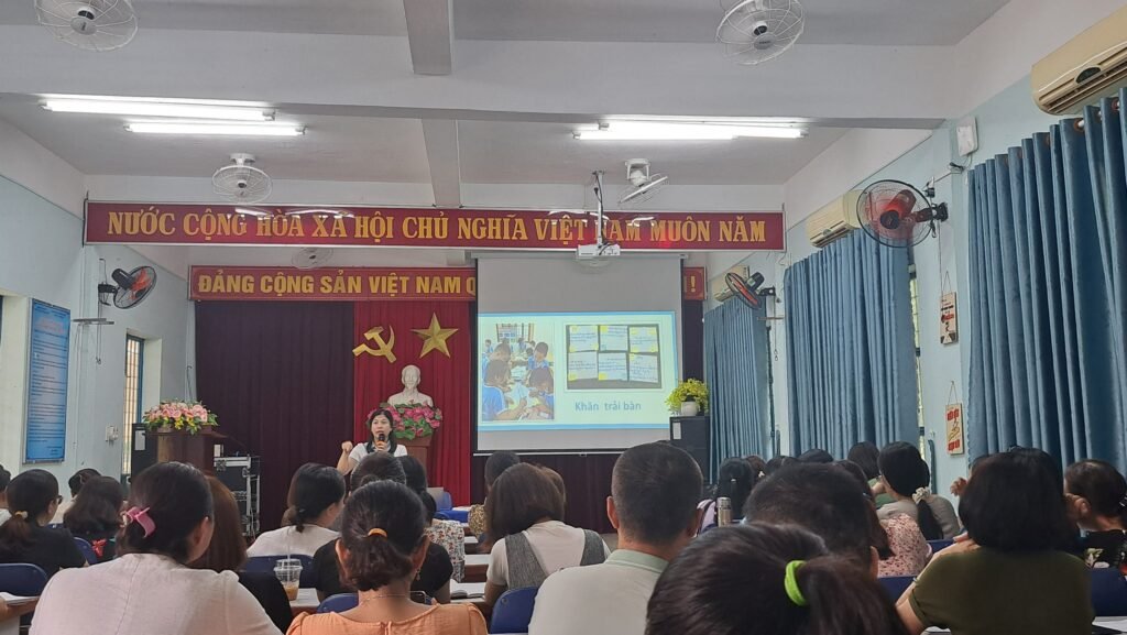 Trường Tiểu học Huỳnh Ngọc Huệ
