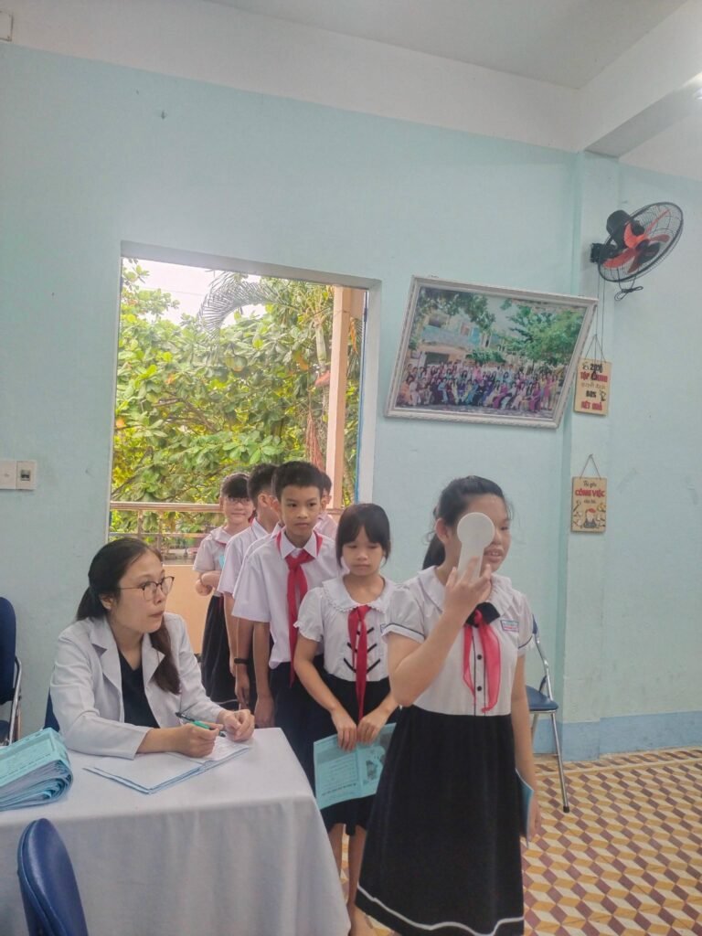 Trường Tiểu học Huỳnh Ngọc Huệ