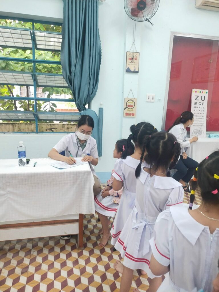 Trường Tiểu học Huỳnh Ngọc Huệ