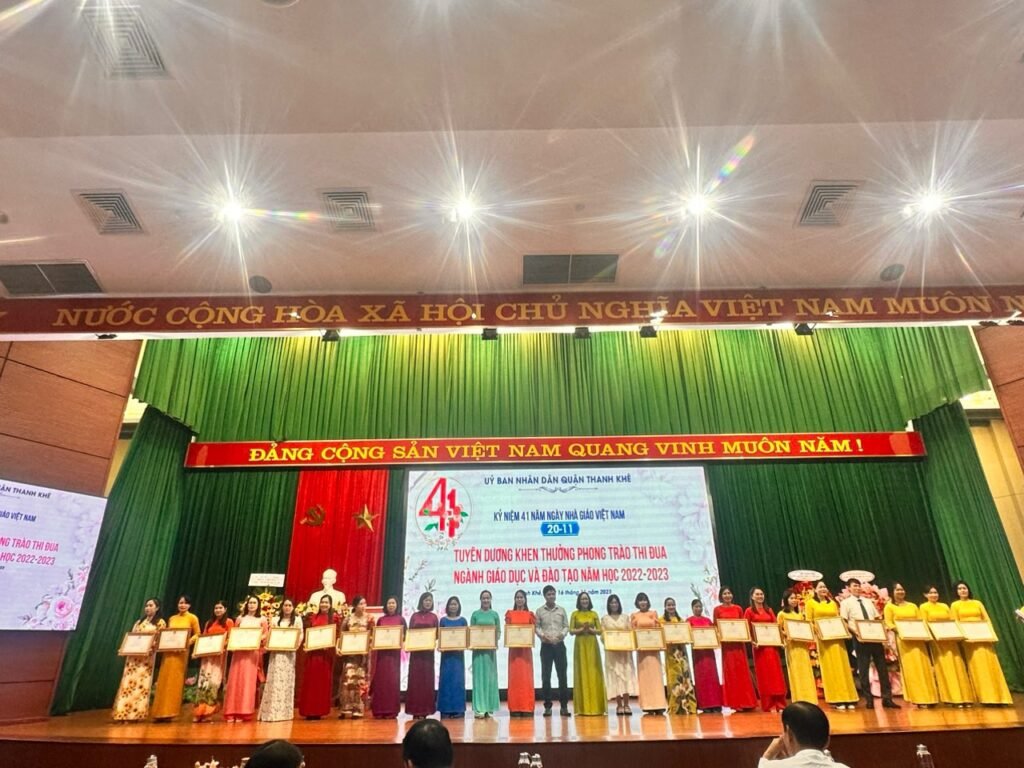 Trường Tiểu học Huỳnh Ngọc Huệ