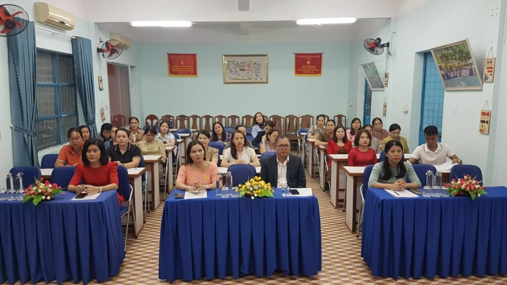 Trường Tiểu học Huỳnh Ngọc Huệ