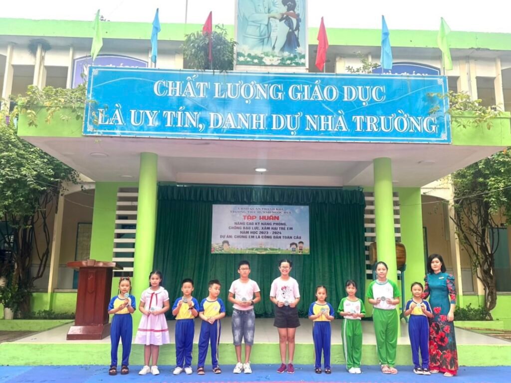 Trường Tiểu học Huỳnh Ngọc Huệ