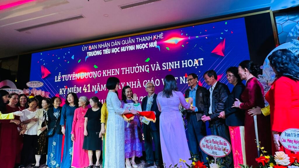 Trường Tiểu học Huỳnh Ngọc Huệ