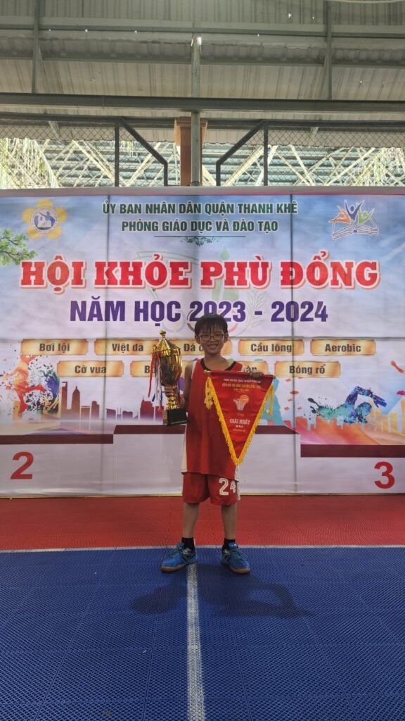 Trường Tiểu học Huỳnh Ngọc Huệ