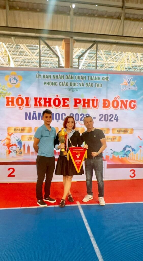 Trường Tiểu học Huỳnh Ngọc Huệ