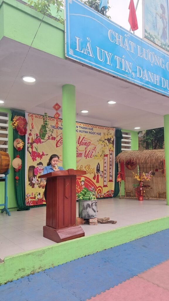 Trường Tiểu học Huỳnh Ngọc Huệ