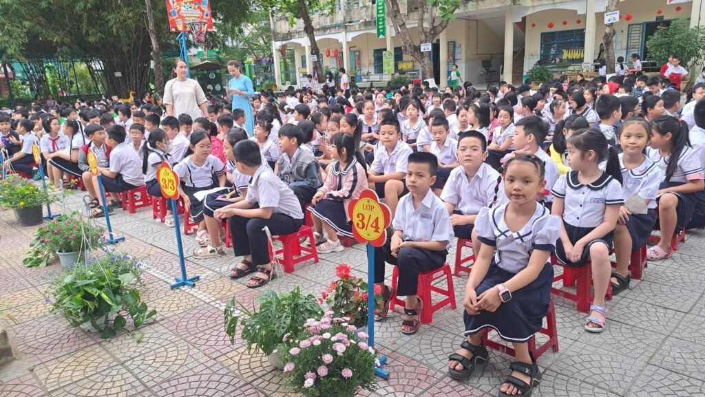 Trường Tiểu học Huỳnh Ngọc Huệ