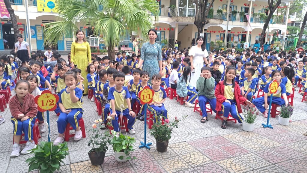 Trường Tiểu học Huỳnh Ngọc Huệ