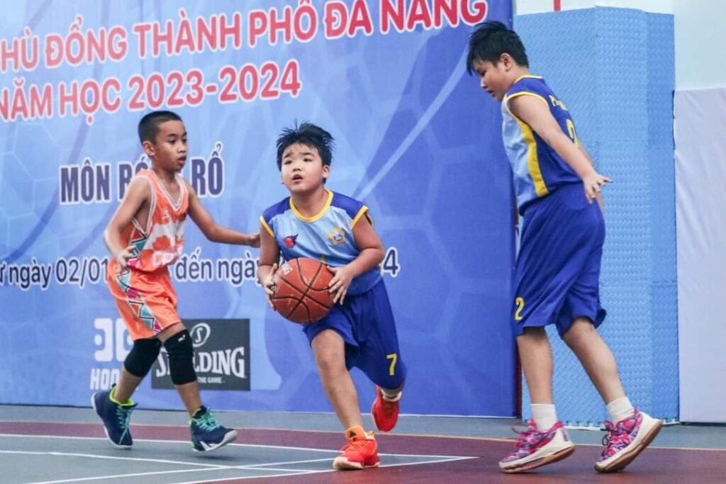 Trường Tiểu học Huỳnh Ngọc Huệ
