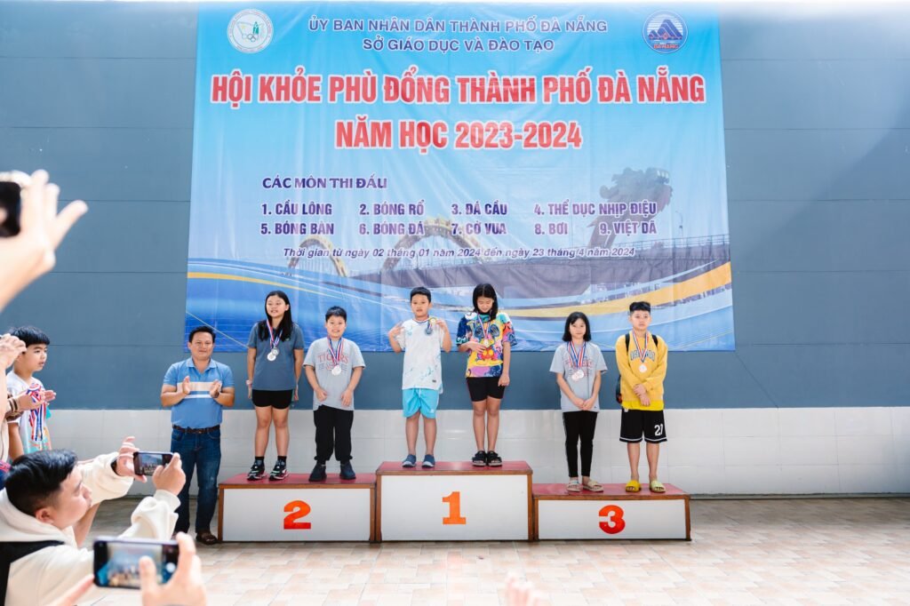 Trường Tiểu học Huỳnh Ngọc Huệ