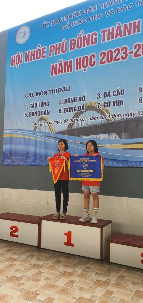 Trường Tiểu học Huỳnh Ngọc Huệ