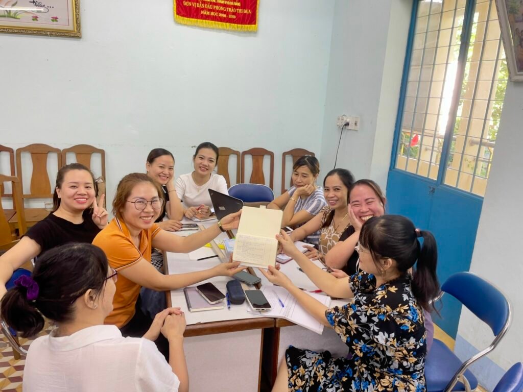 Trường Tiểu học Huỳnh Ngọc Huệ
