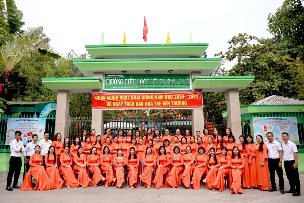 Trường Tiểu học Huỳnh Ngọc Huệ