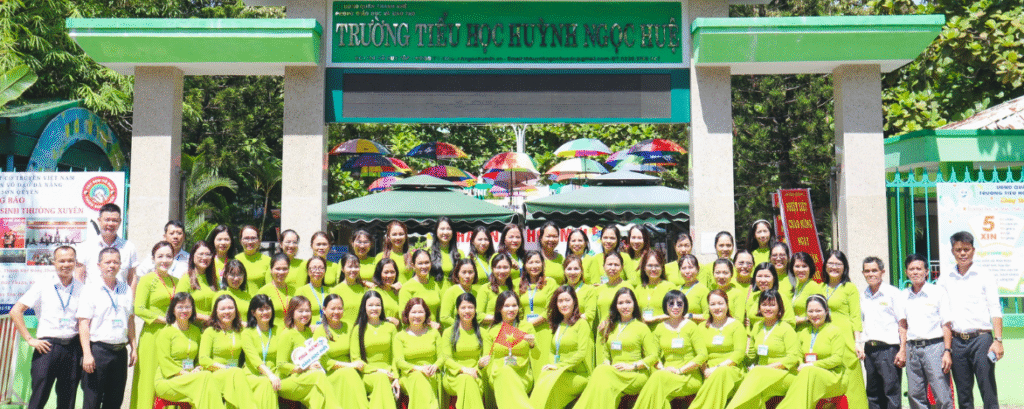 Trường Tiểu học Huỳnh Ngọc Huệ