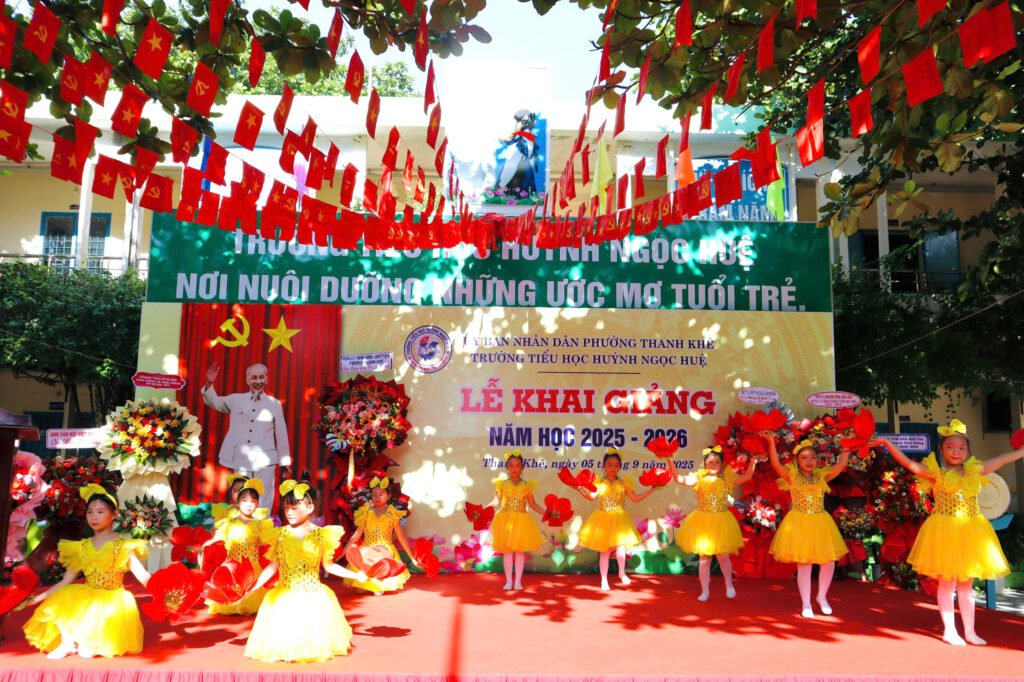 Trường Tiểu học Huỳnh Ngọc Huệ